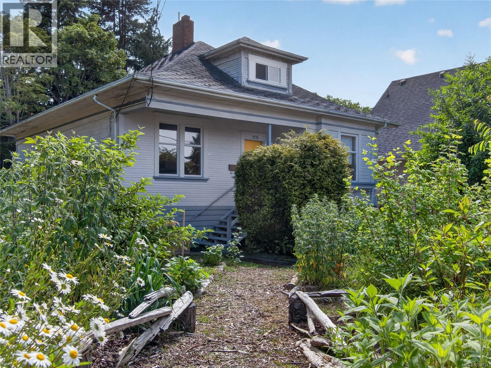1215 Queens Ave - 1