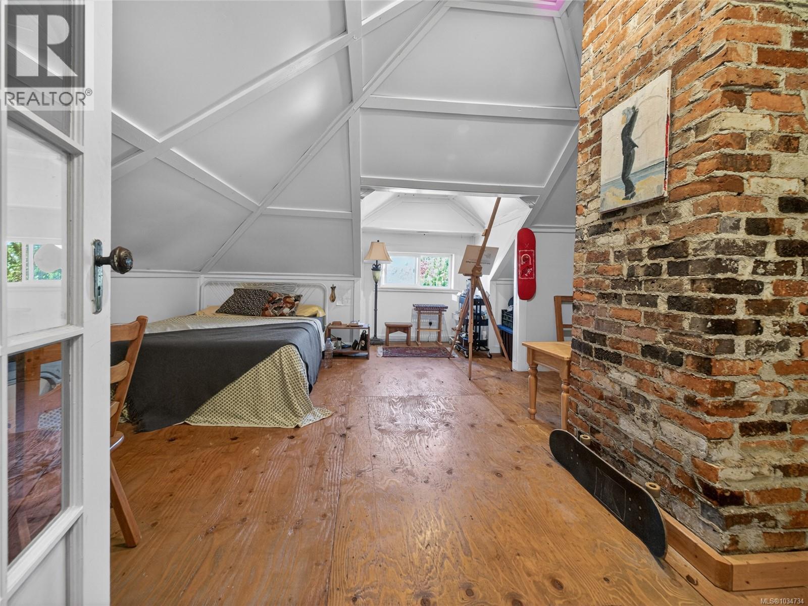 1215 Queens Ave - 24