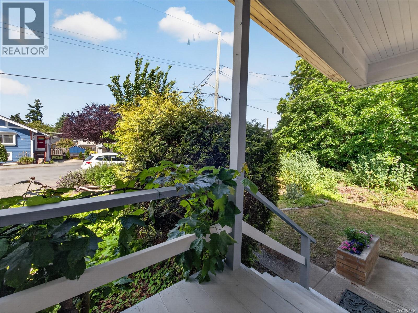 1215 Queens Ave - 7