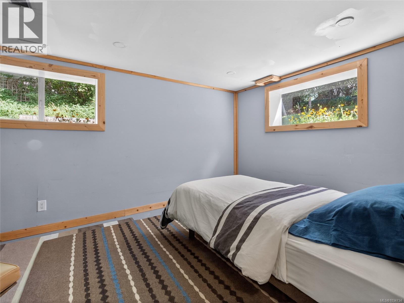 1215 Queens Ave - 32