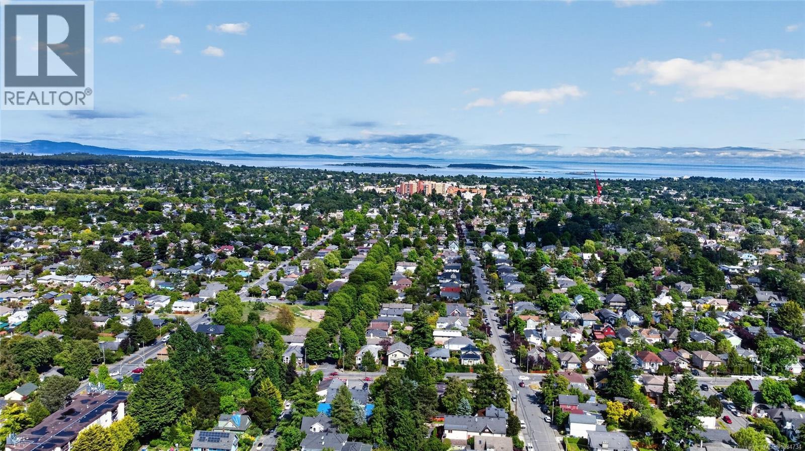 1215 Queens Ave - 40