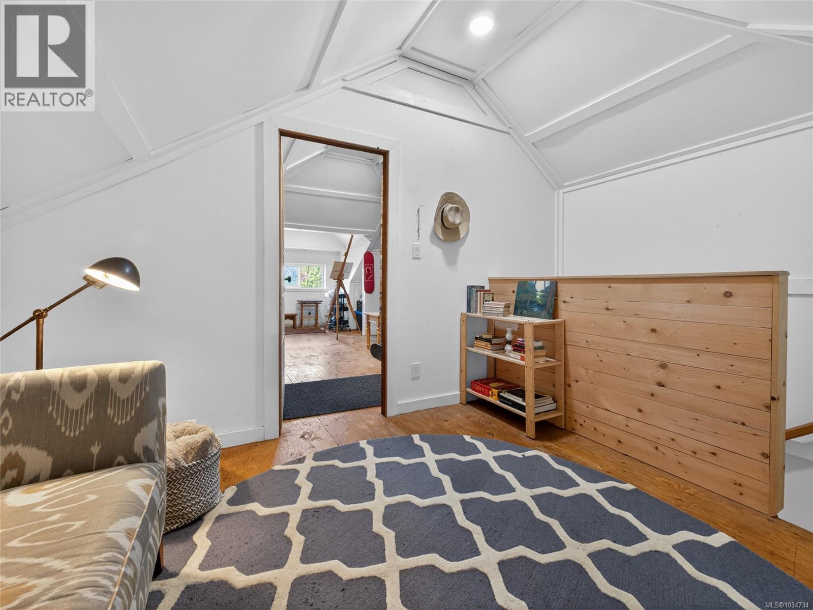 1215 Queens Ave - 27