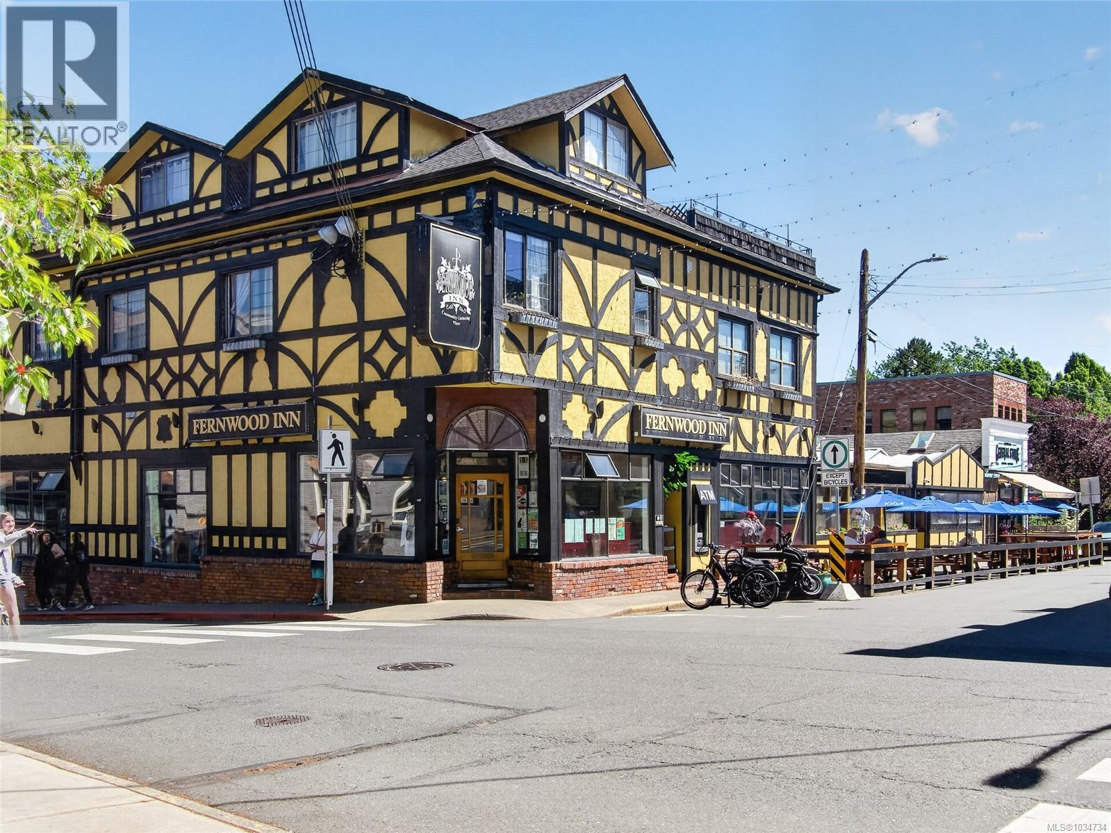1215 Queens Ave - 55