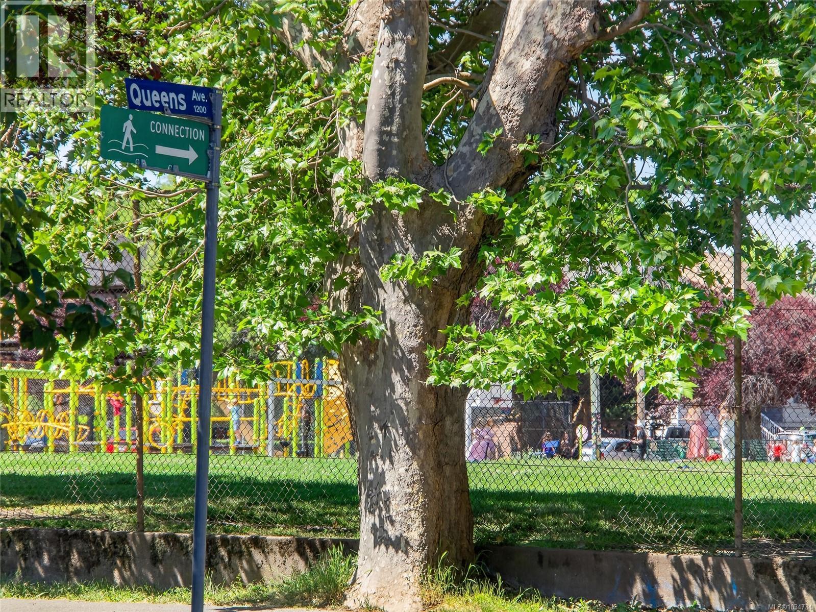 1215 Queens Ave - 52