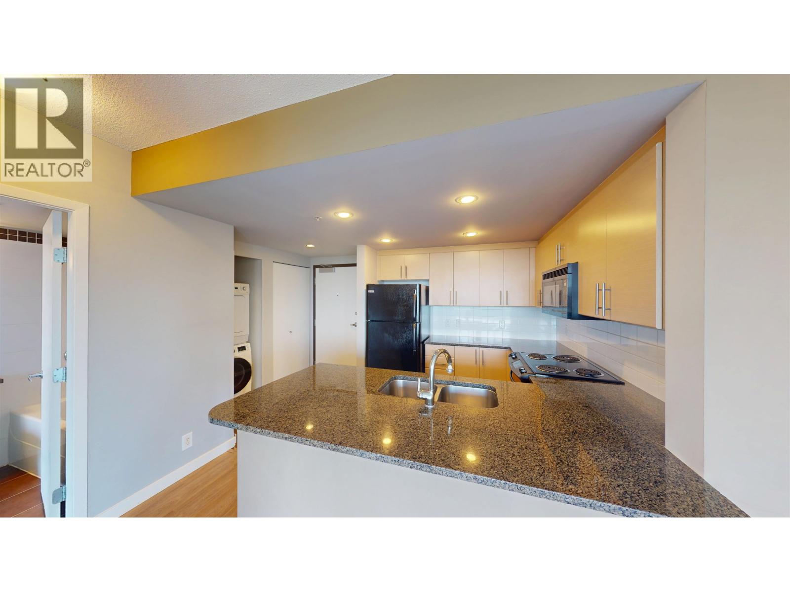 2 Bed, 1 Bath House for Sale in Coquitlam – 1602 575 DELESTRE AVENUE, Coquitlam – MLS# R3142272 - Image 5