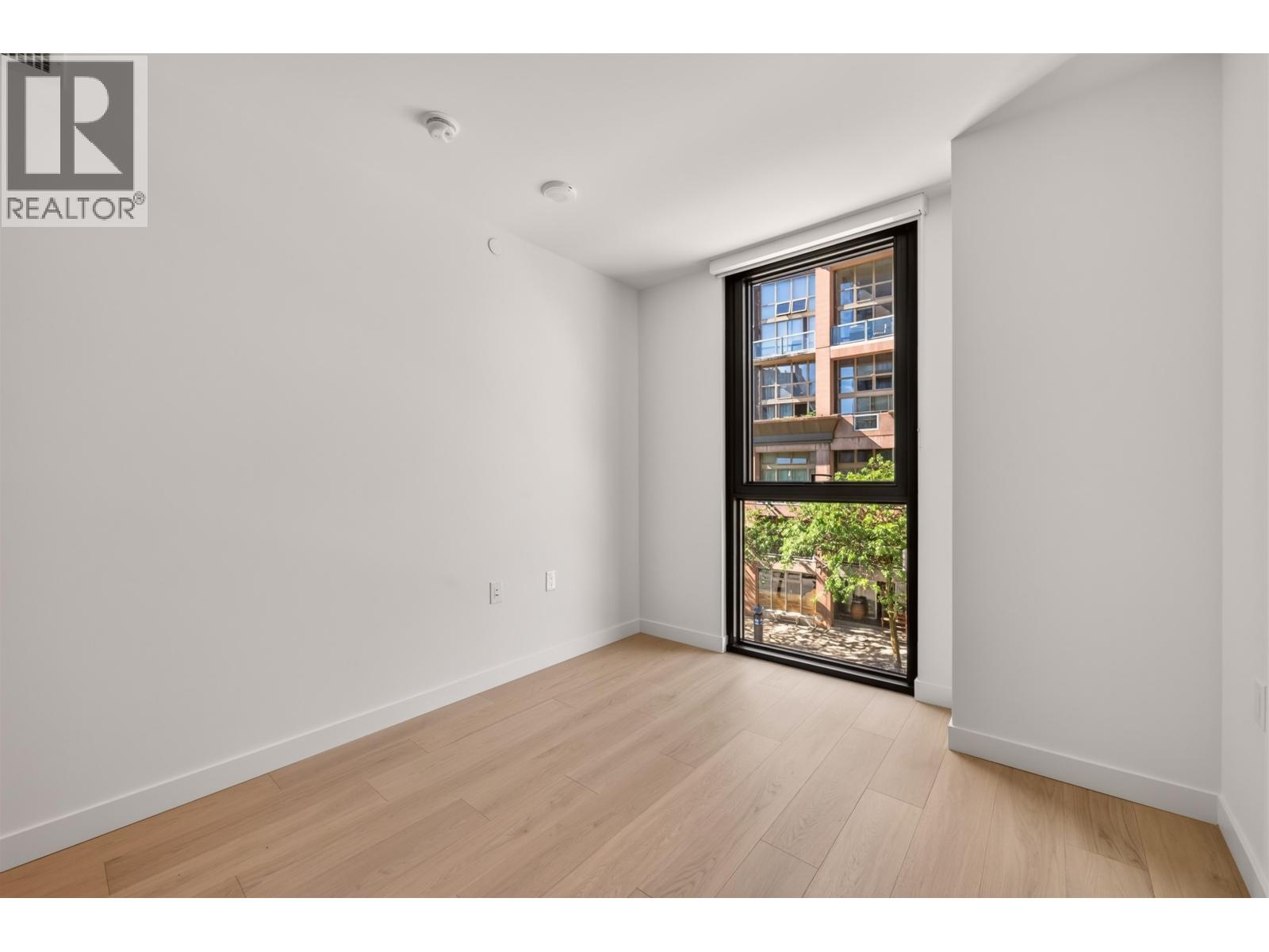 2 Bed, 2 Bath Apartment for Sale in Vancouver – 302 1526 W 6TH AVENUE, Vancouver – MLS# R3142278 - Image 18