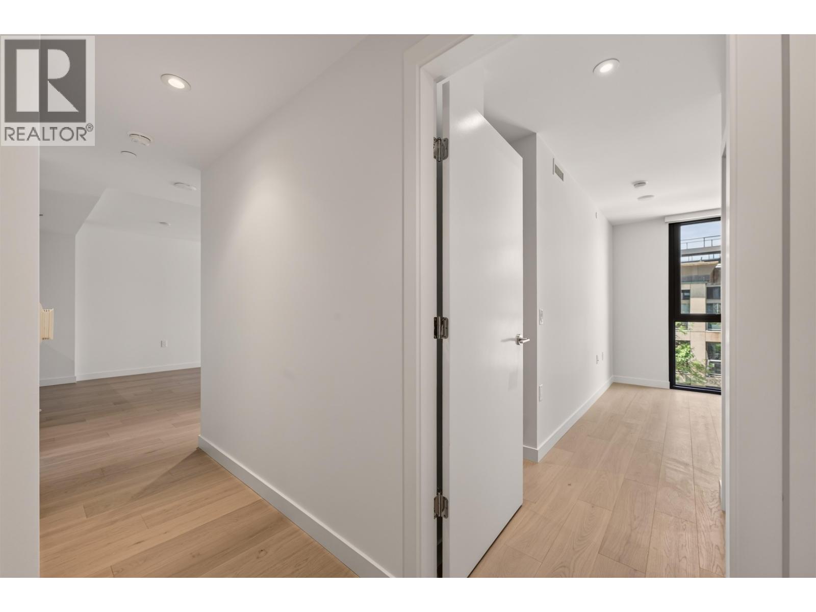 2 Bed, 2 Bath Apartment for Sale in Vancouver – 302 1526 W 6TH AVENUE, Vancouver – MLS# R3142278 - Image 24