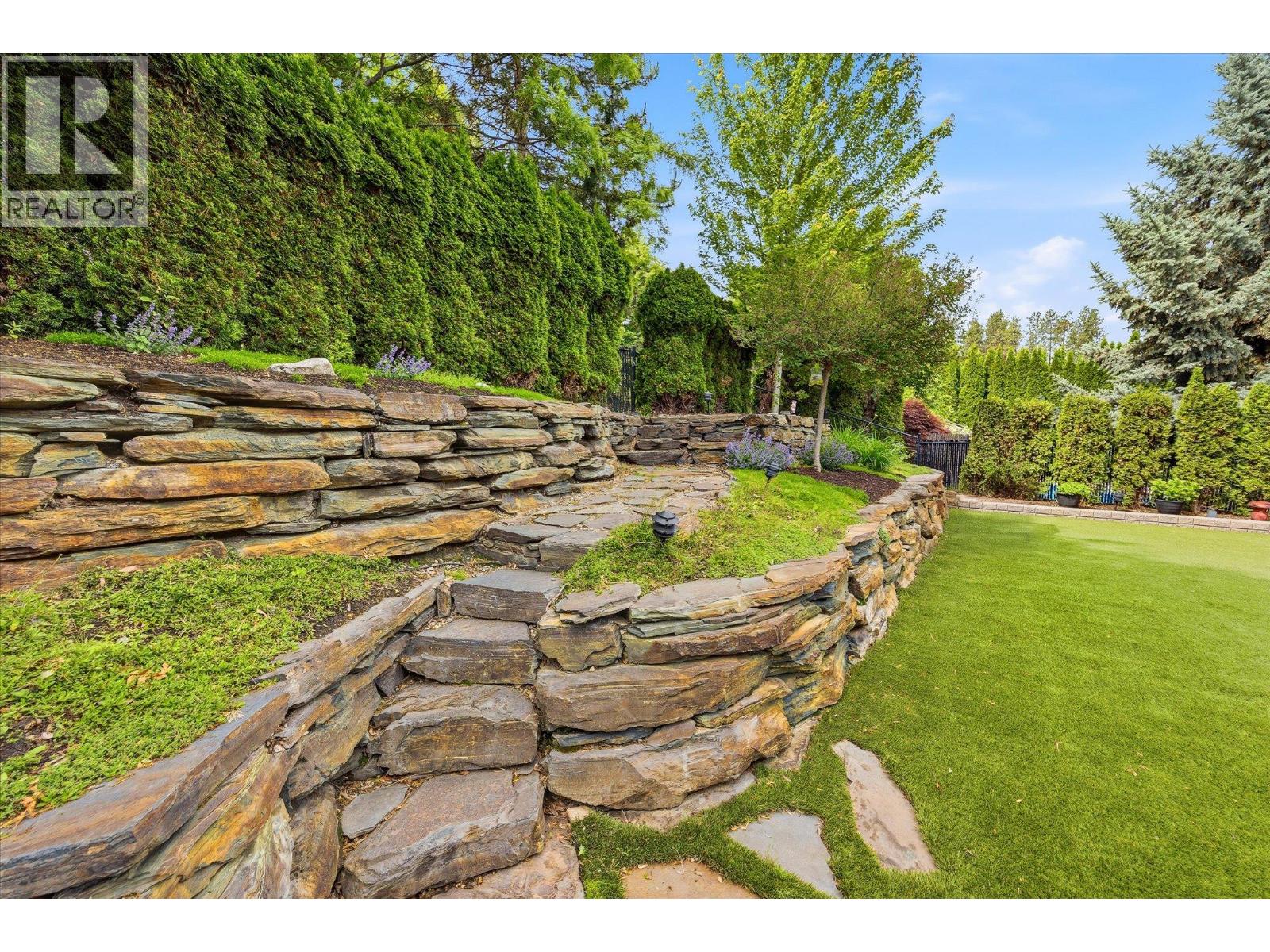 649 QUARRY Avenue - 59