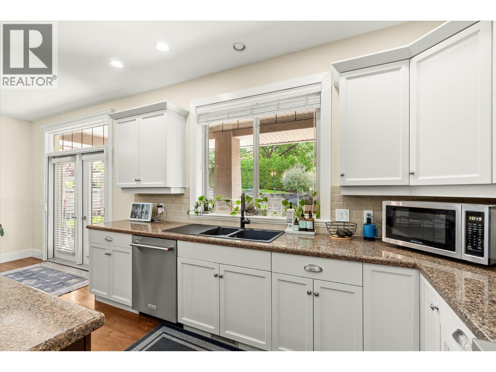649 QUARRY Avenue - 15