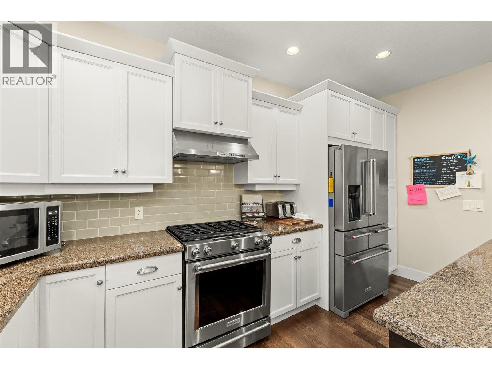 649 QUARRY Avenue - 14