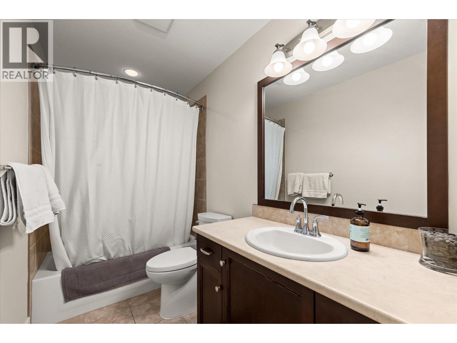 649 QUARRY Avenue - 47