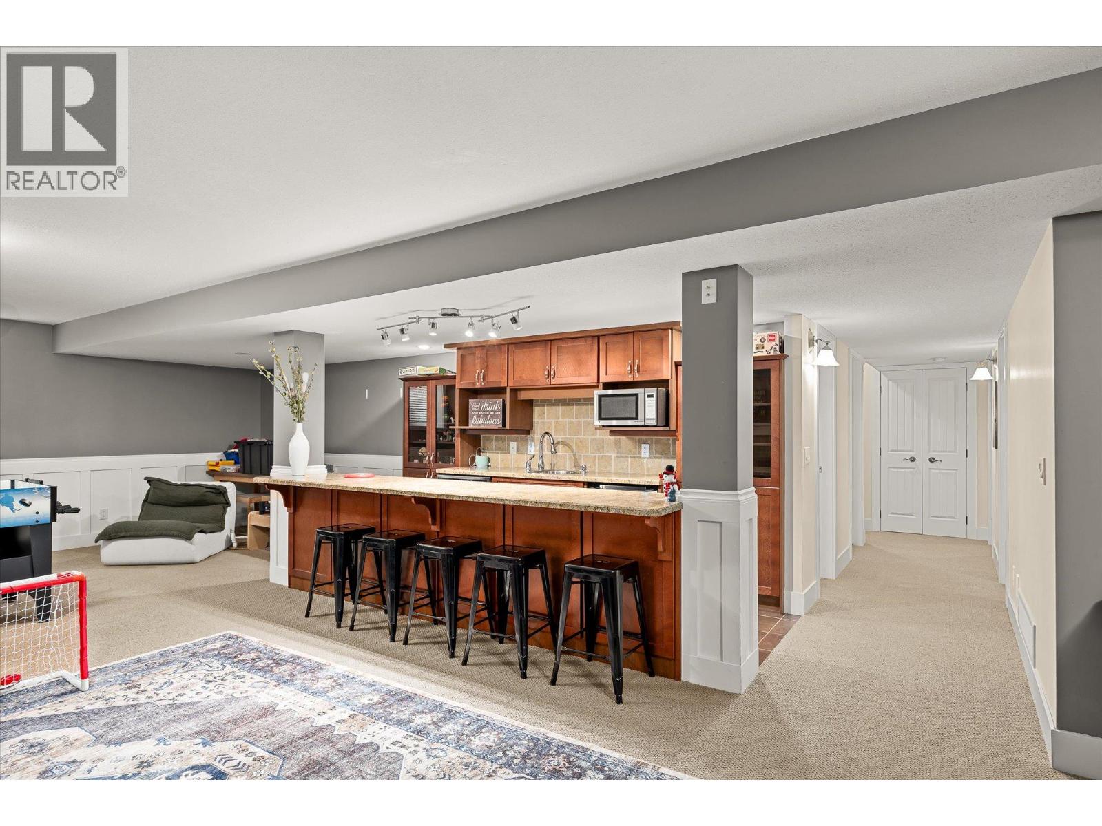 649 QUARRY Avenue - 38