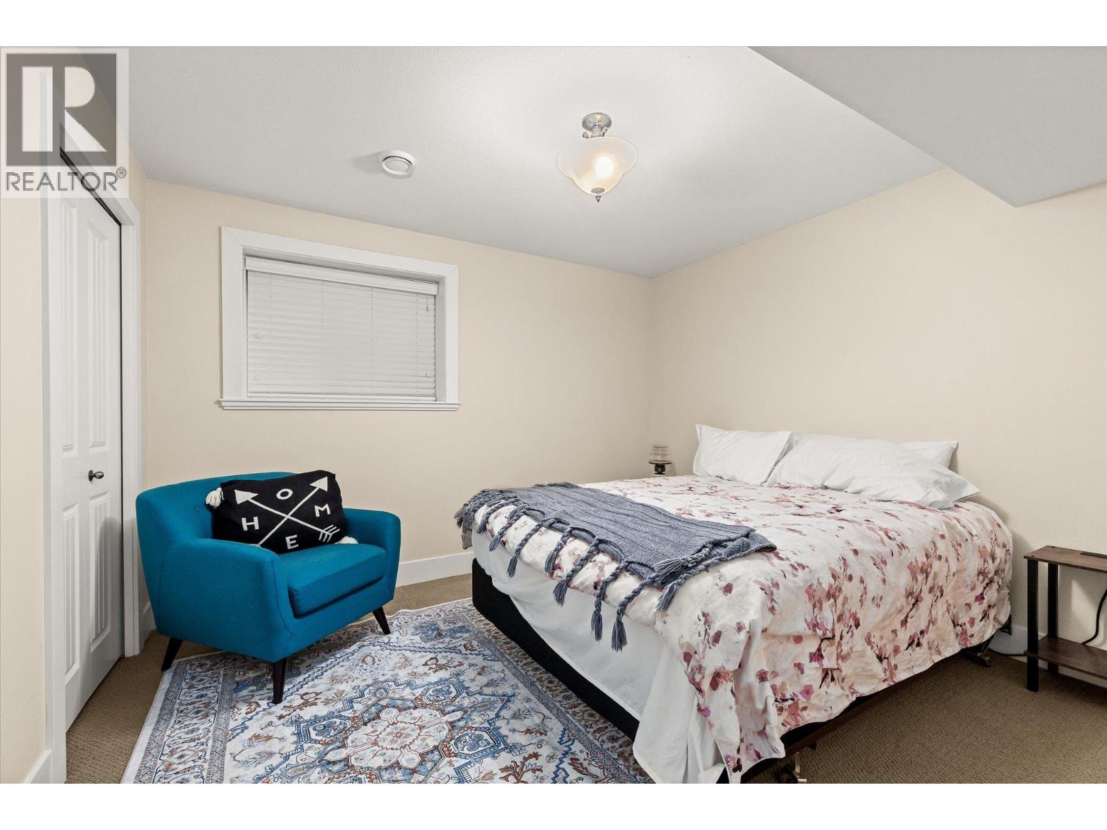 649 QUARRY Avenue - 45