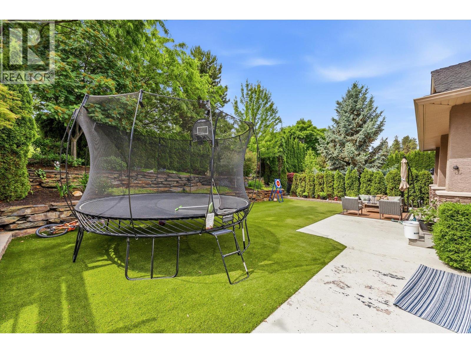 649 QUARRY Avenue - 58