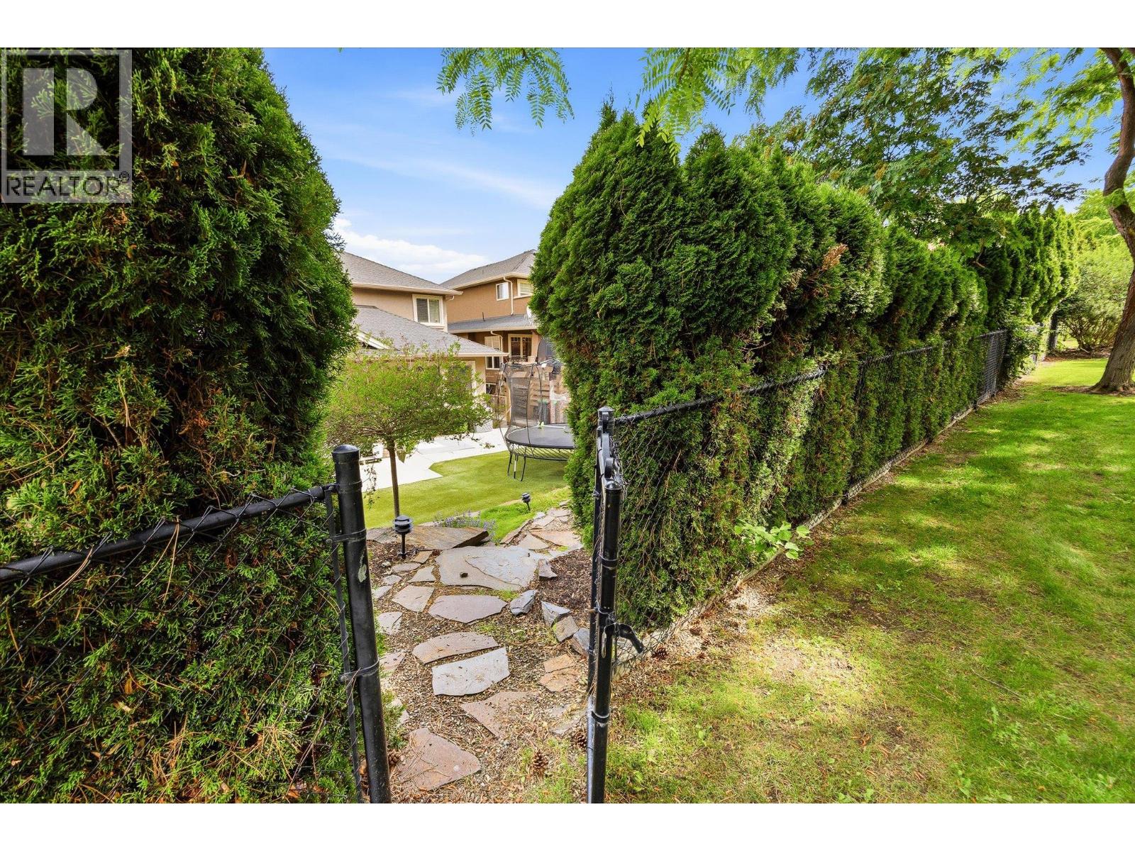 649 QUARRY Avenue - 60