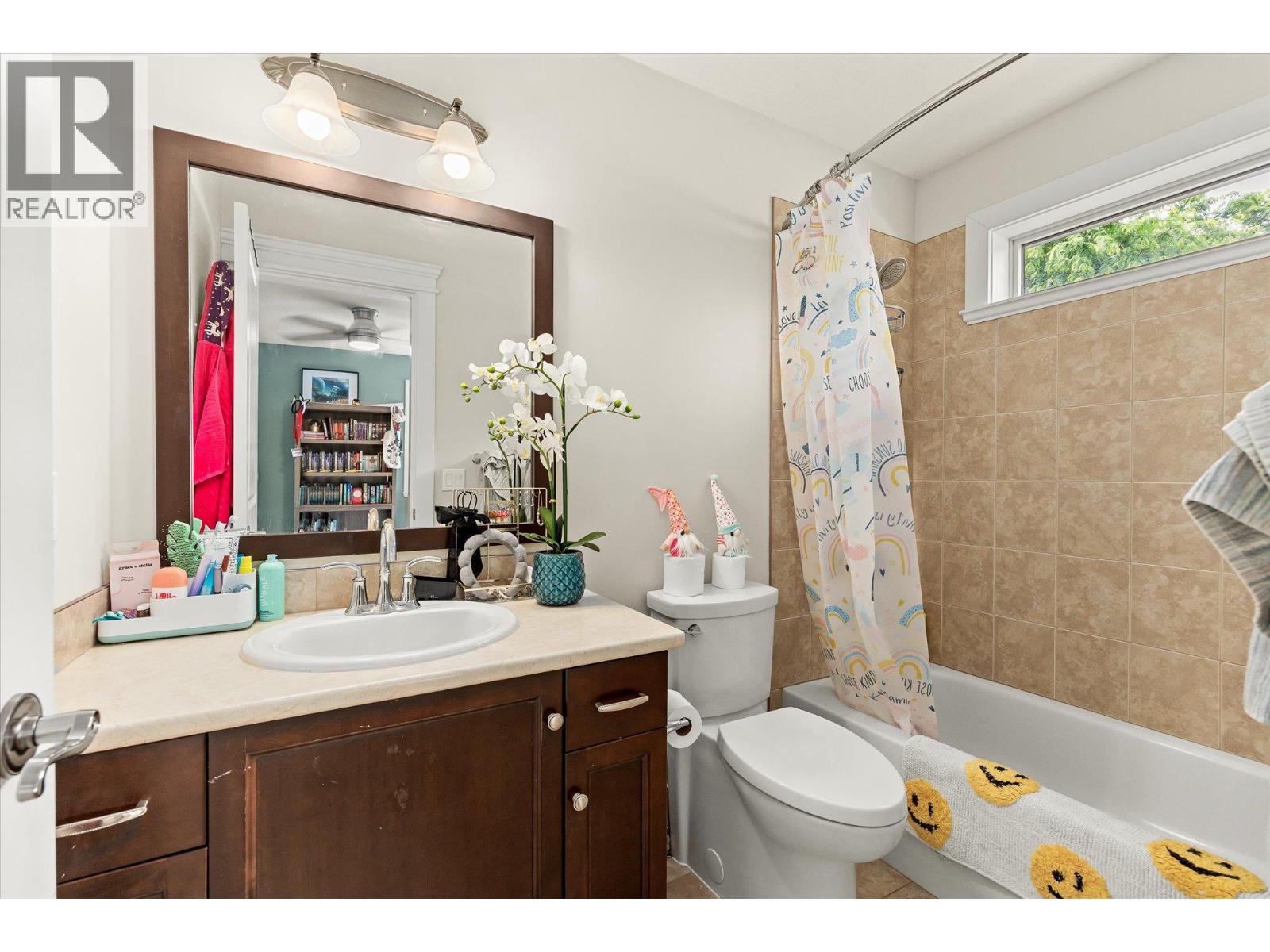 649 QUARRY Avenue - 33