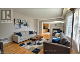 30 O'hara Crescent, Richmond Hill, ON L4E4L3 Photo 14