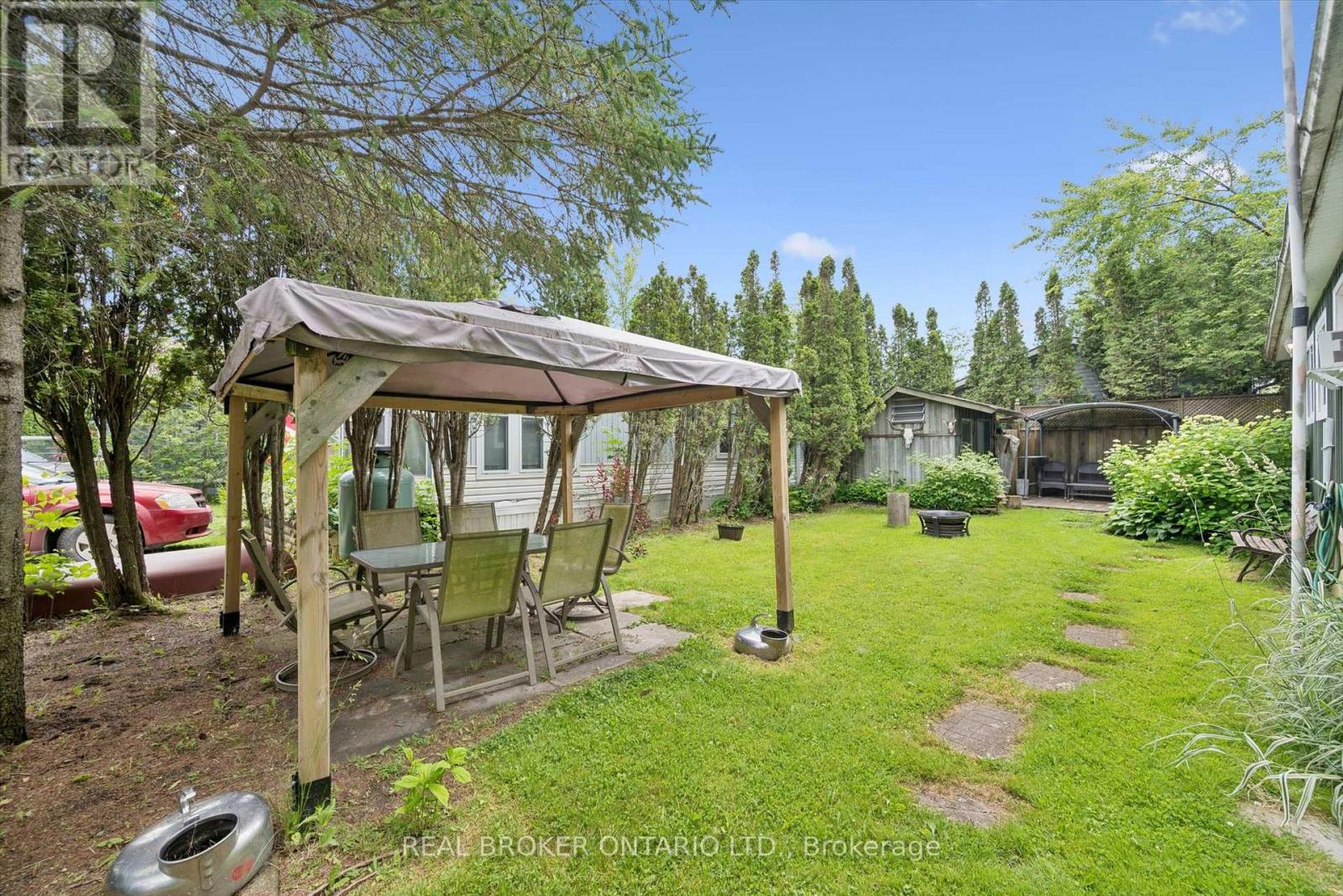 127 CEDAR CRESCENT - Image 22