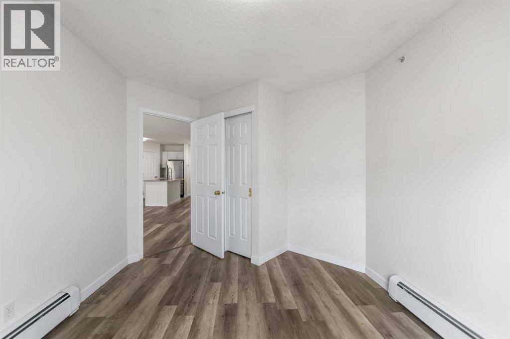 #410 290 Shawville Way SE - 17