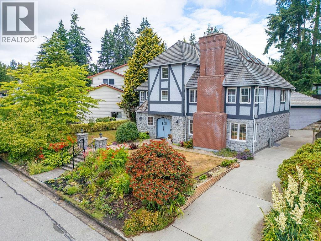 6 Bed, 5 Bath House for Sale in Vancouver – 4290 KEVIN PLACE, Vancouver – MLS# R3142194