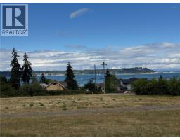 3824 Ross Ave, Royston, BC V0R2V0 Photo 8