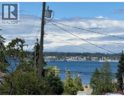 3824 Ross Ave, Royston, BC V0R2V0 Photo 11