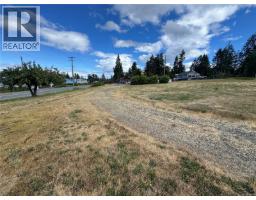 Lot A Ross Ave, Royston, BC V0R2V0 Photo 11
