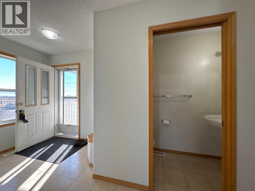 244 Los Alamos Place NE - 8