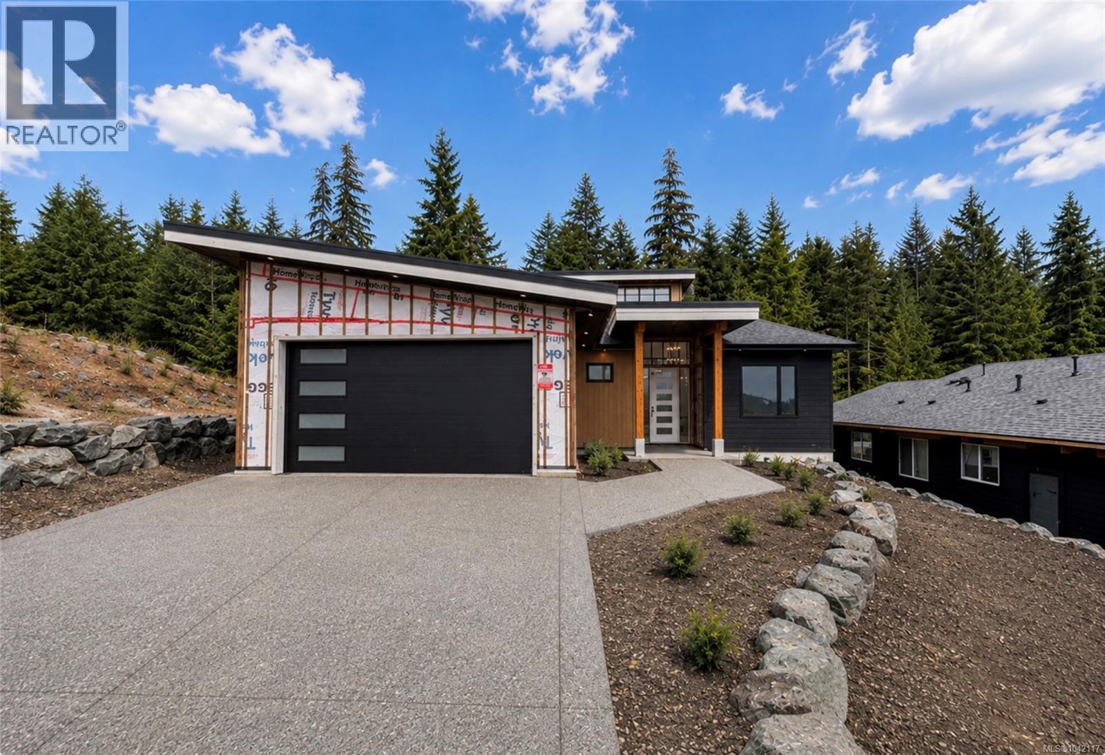 537 Mountain View Dr - 1