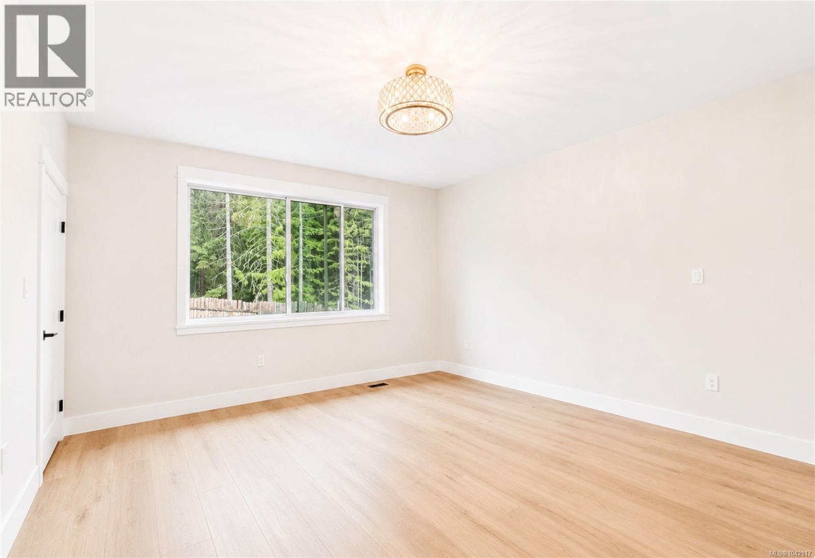 537 Mountain View Dr - 28