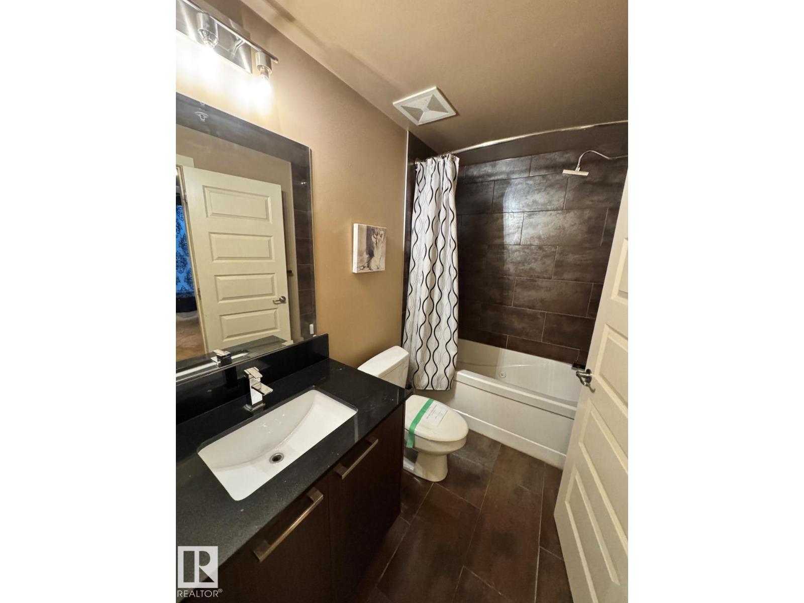 #1804 10388 105 ST NW - 10
