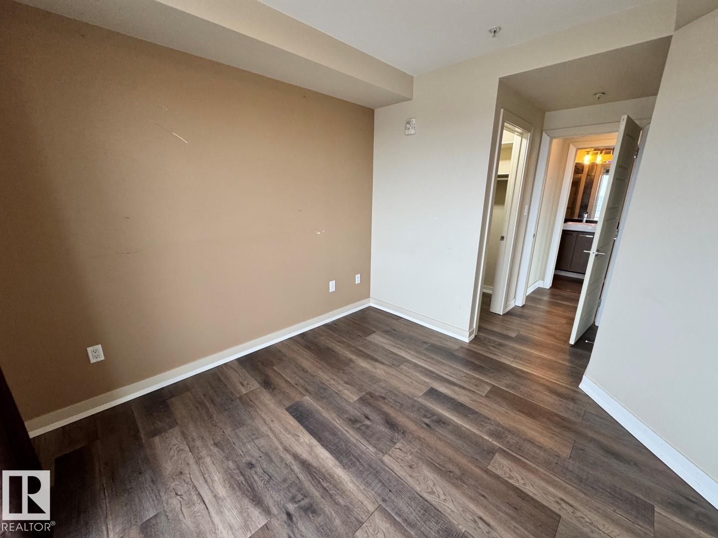 #1804 10388 105 ST NW - 13