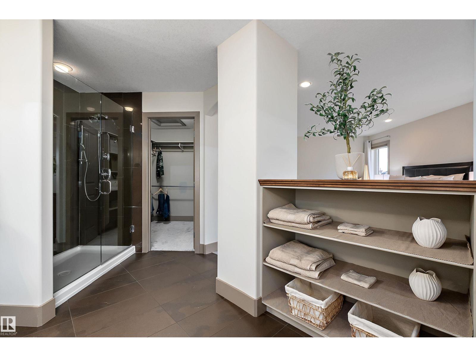 6411 MANN CO NW - 44