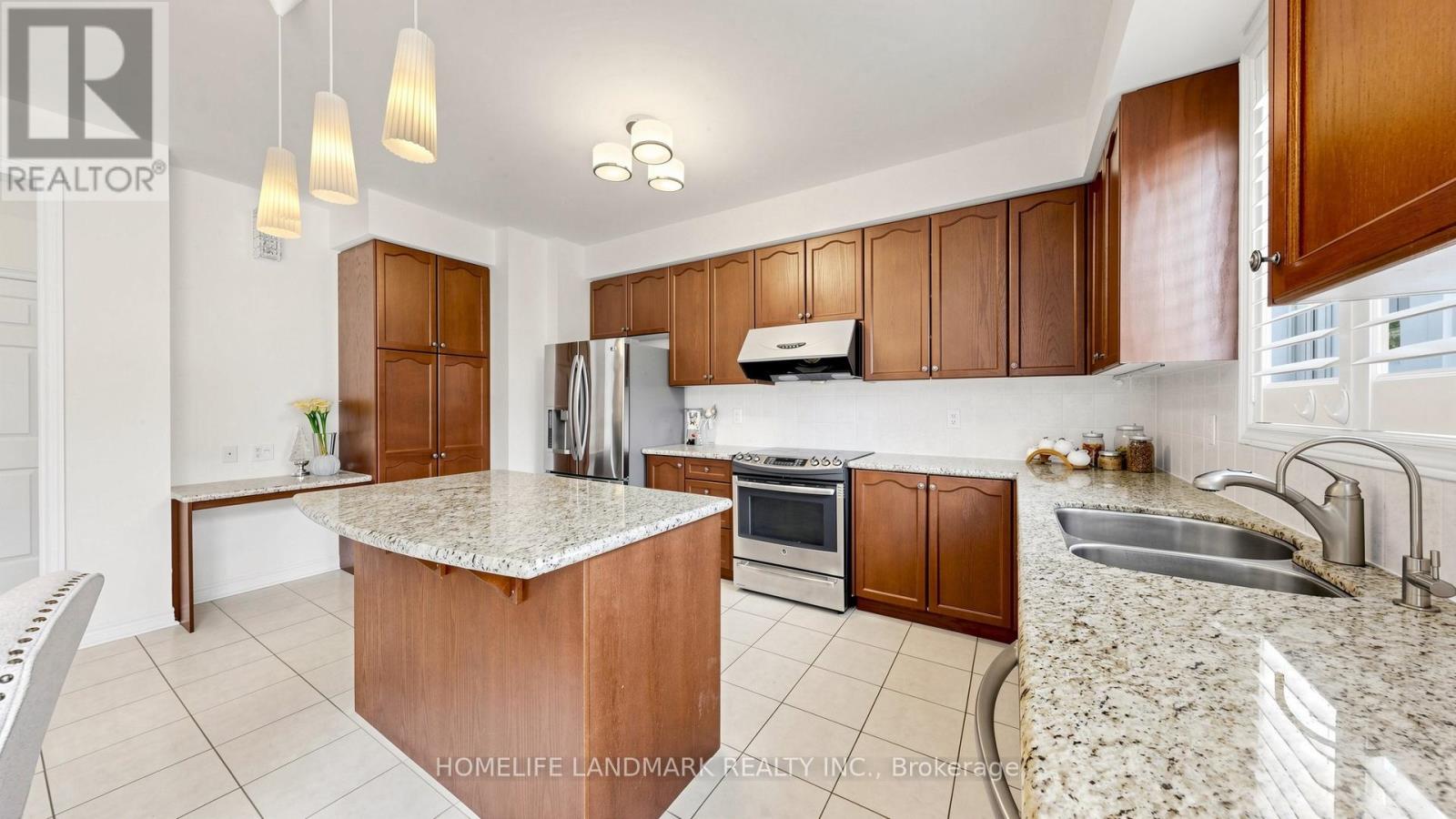 81 PRINCE OF WALES DRIVE - 17