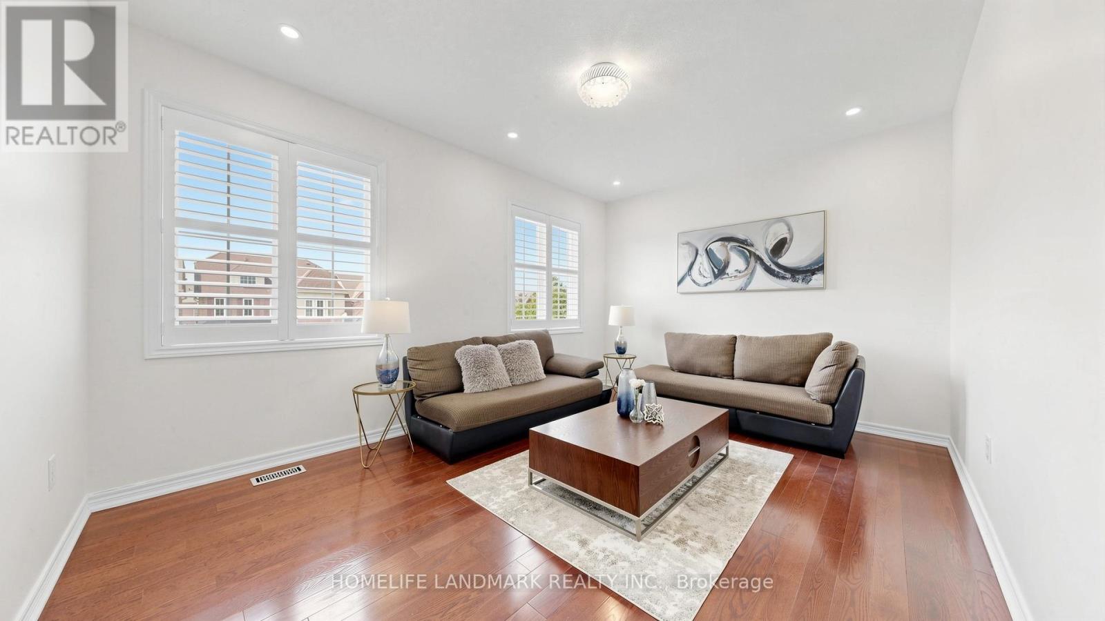 81 PRINCE OF WALES DRIVE - 22
