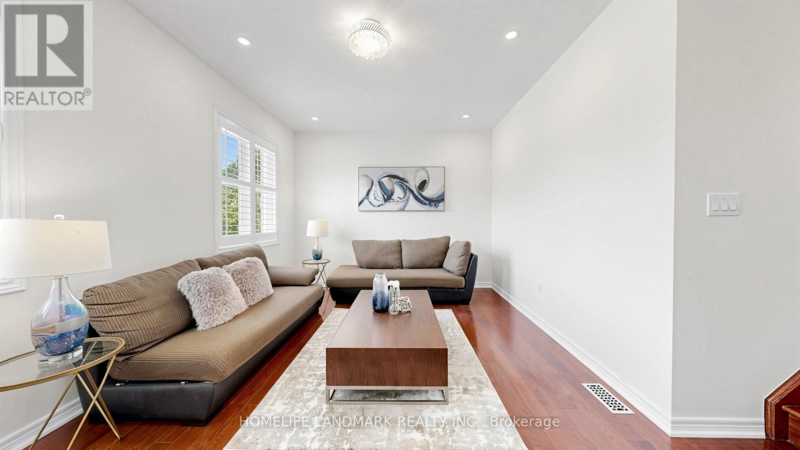 81 PRINCE OF WALES DRIVE - 23