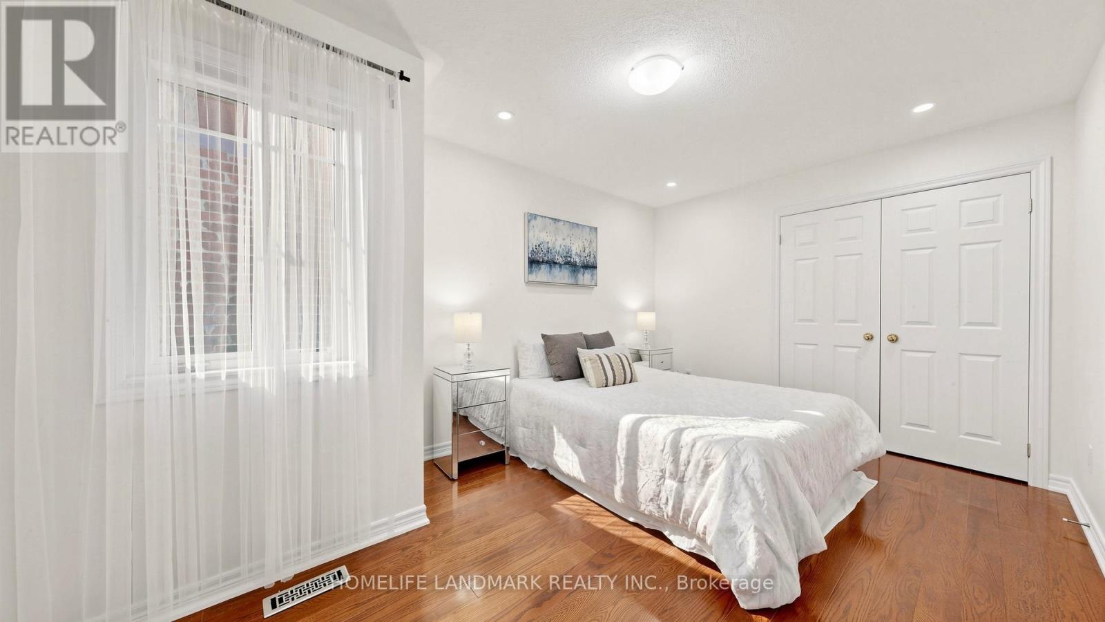 81 PRINCE OF WALES DRIVE - 37