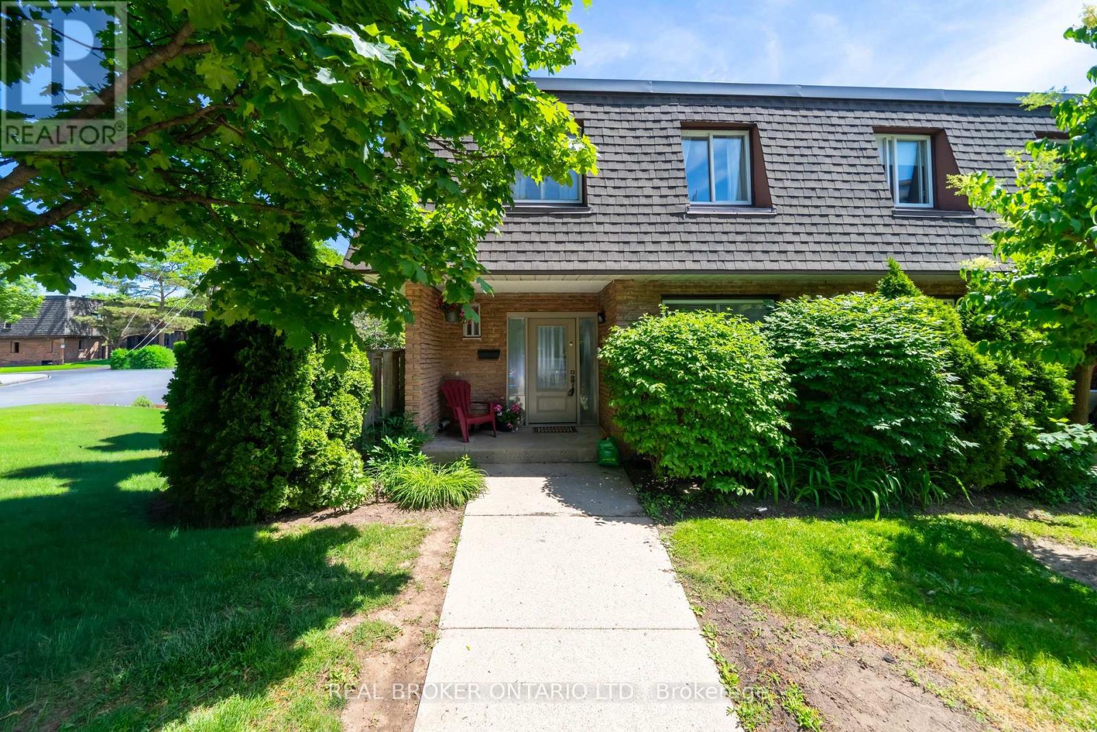 #1 684 DYNES ROAD - 1