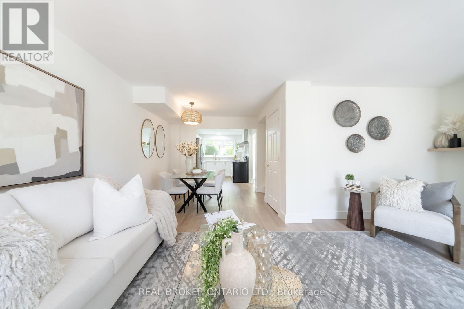 #1 684 DYNES ROAD - 4