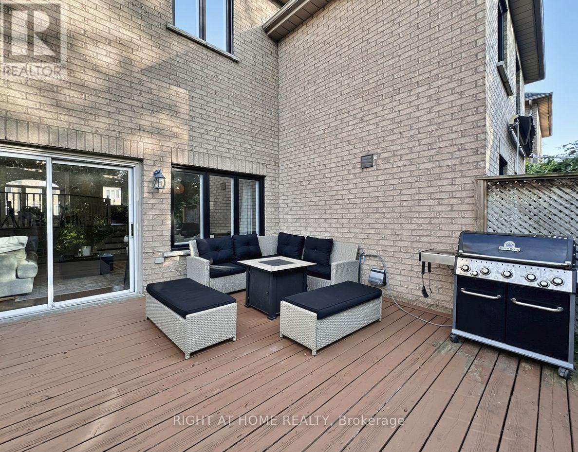 94 PROVINCIAL PLACE - 24
