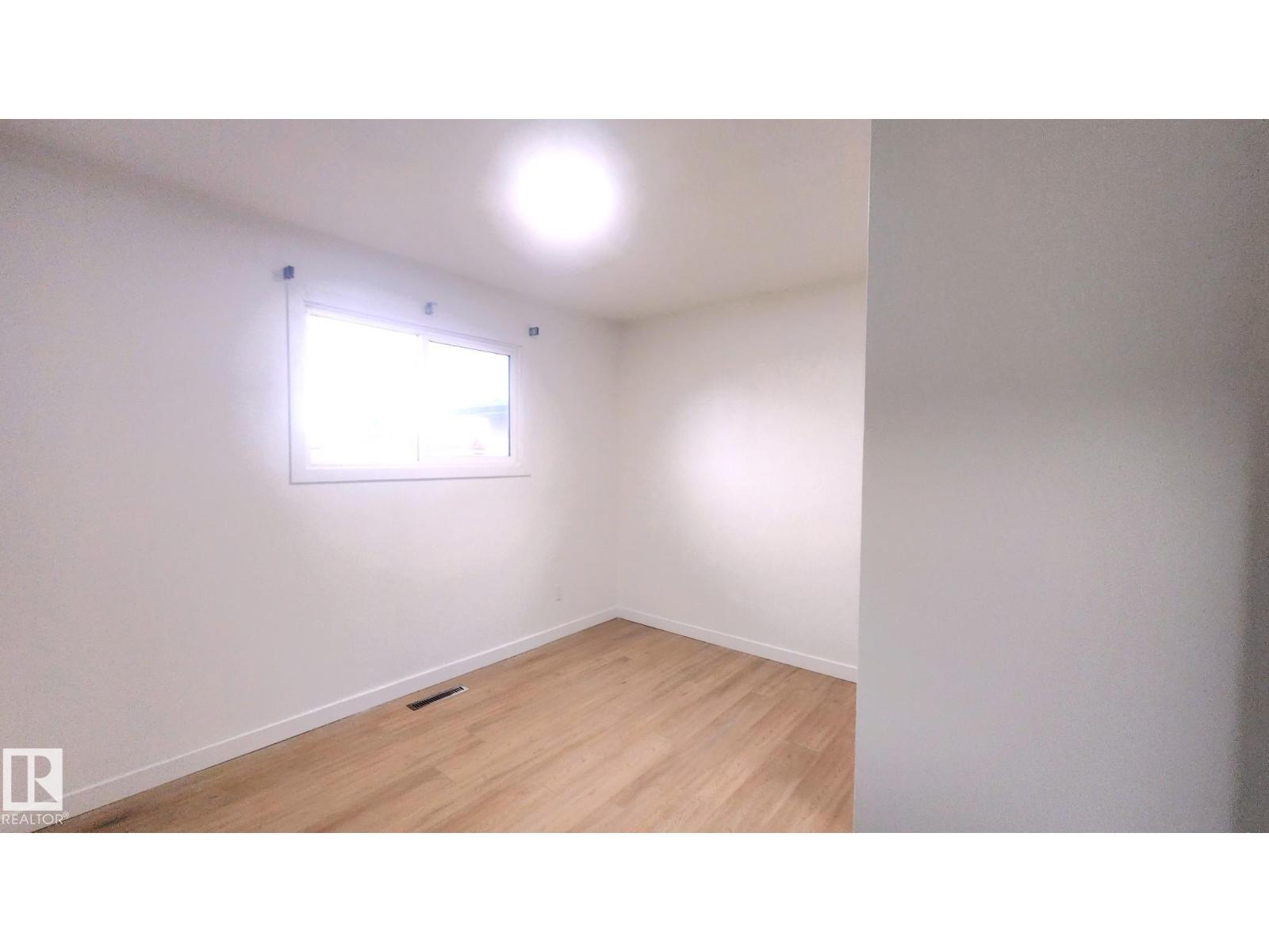 11516 133A AV NW - 21