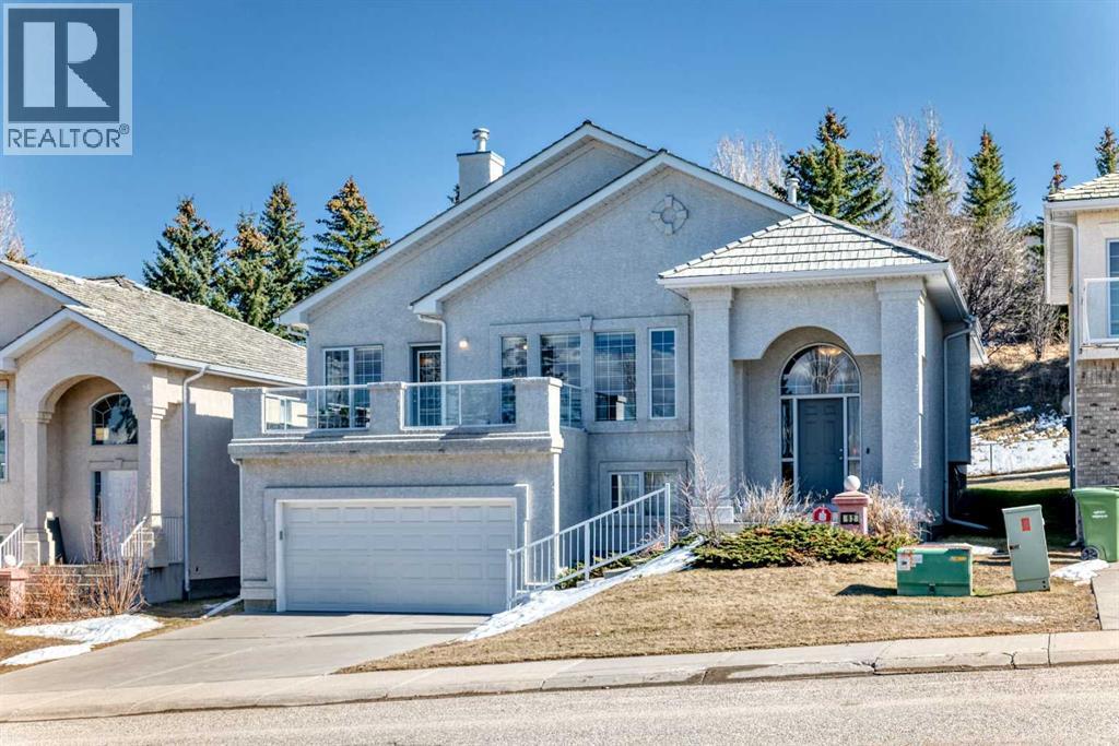 92 Hamptons Drive NW - 1
