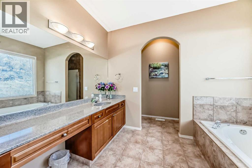 92 Hamptons Drive NW - 14