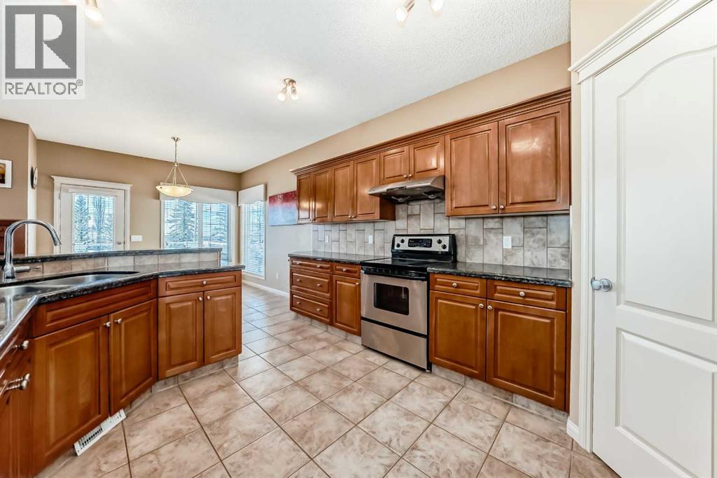 92 Hamptons Drive NW - 7