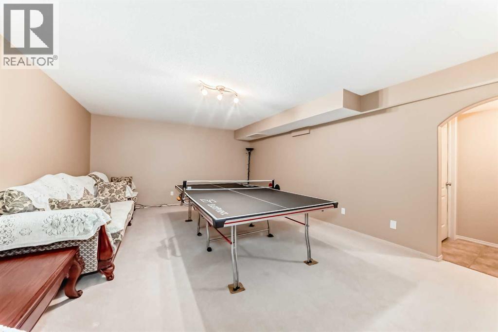 92 Hamptons Drive NW - 20