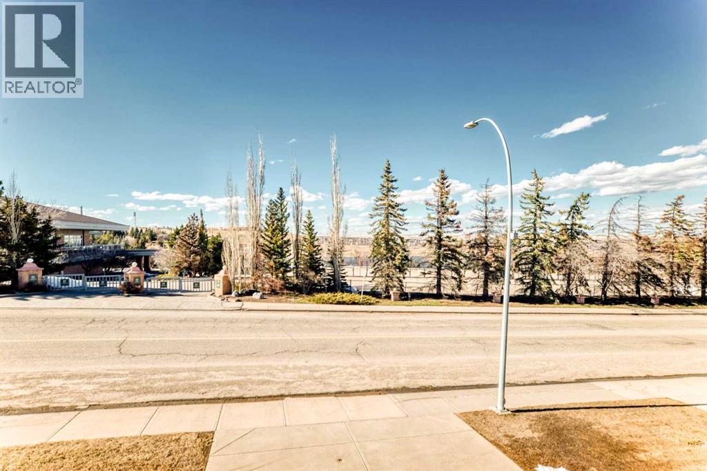 92 Hamptons Drive NW - 10