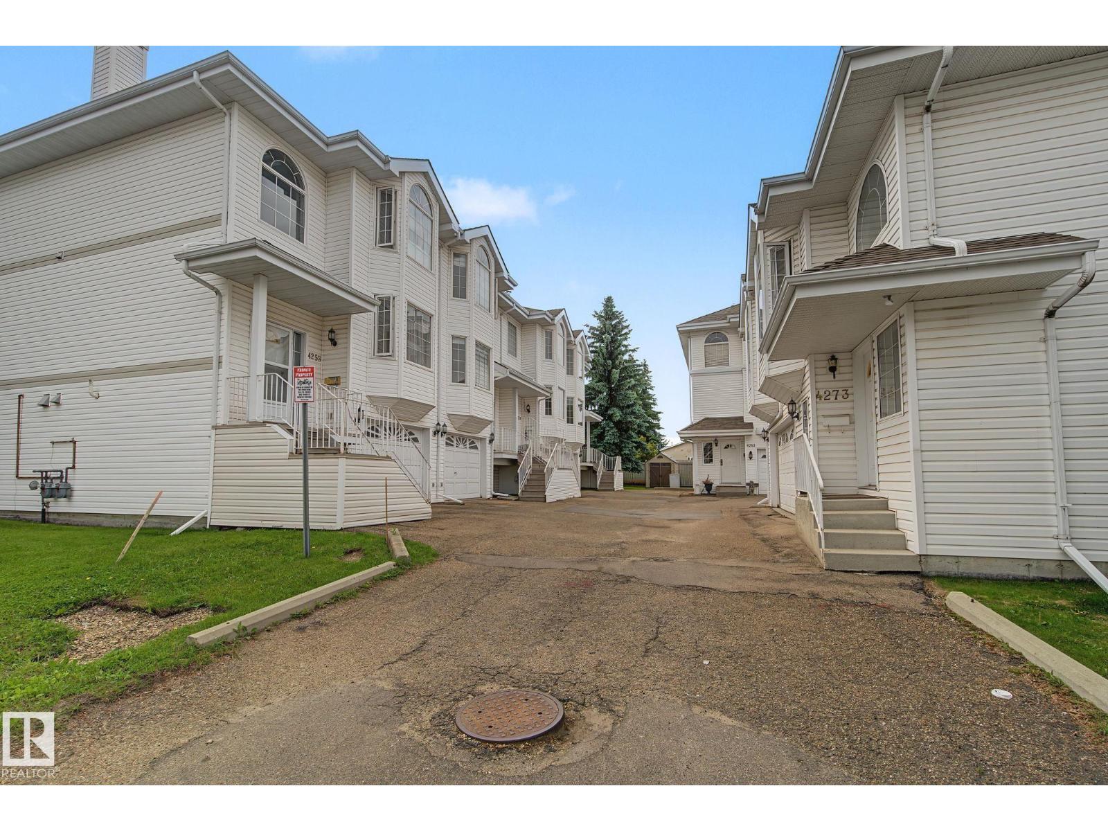 4259 29 AV NW — photo 45