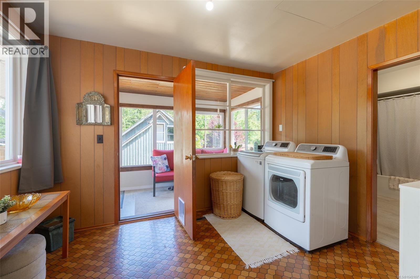 2453 Old Nanaimo Hwy - 29