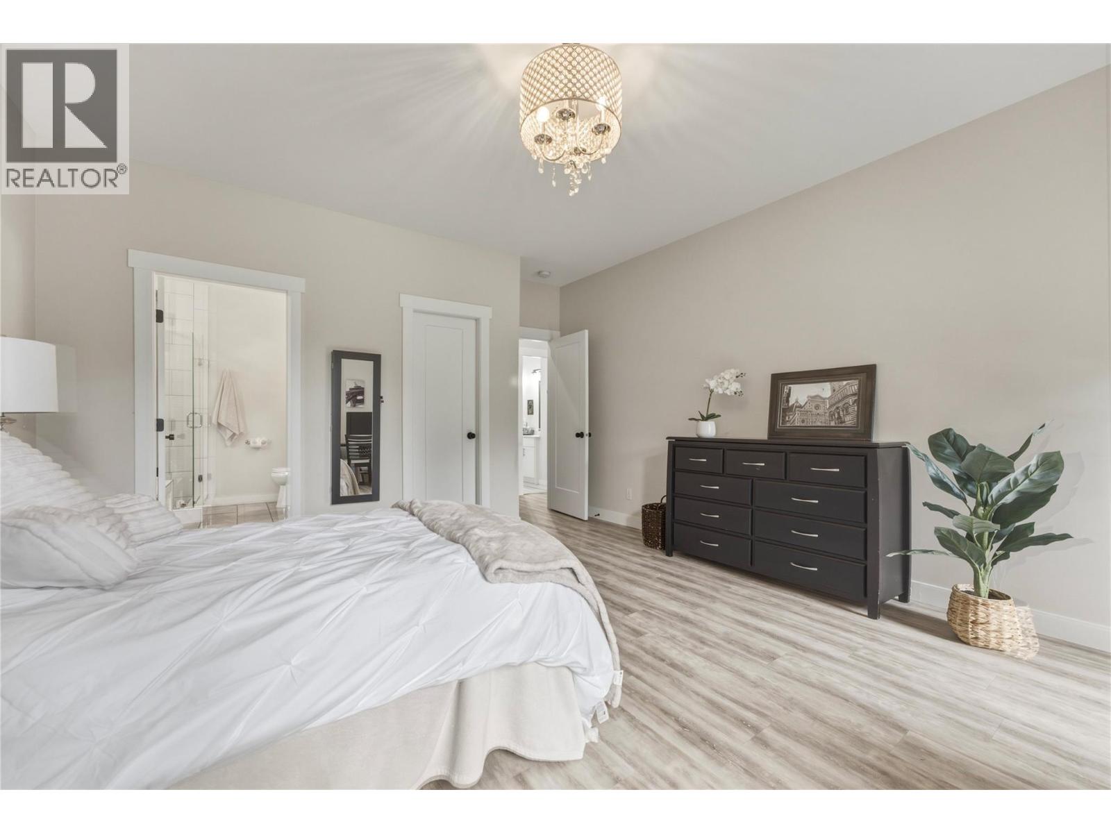 2484 Forest Drive, Blind Bay