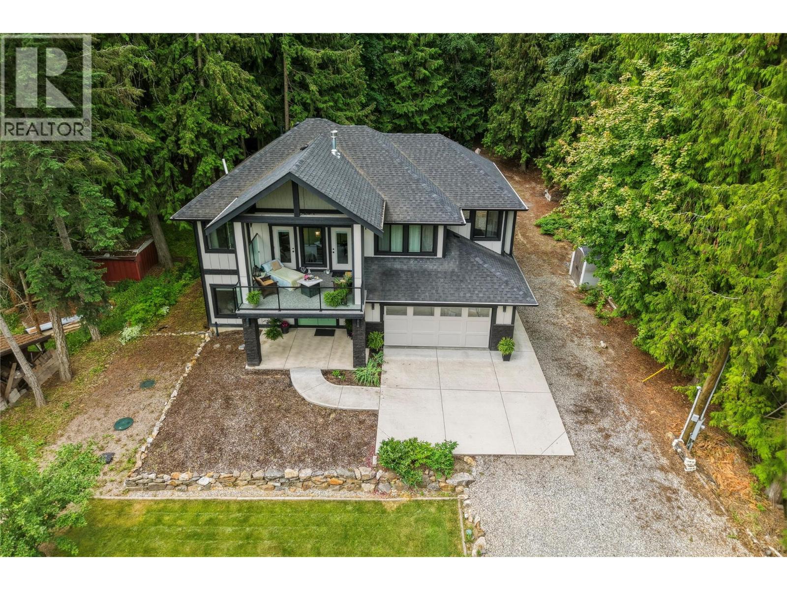 2484 Forest Drive, Blind Bay